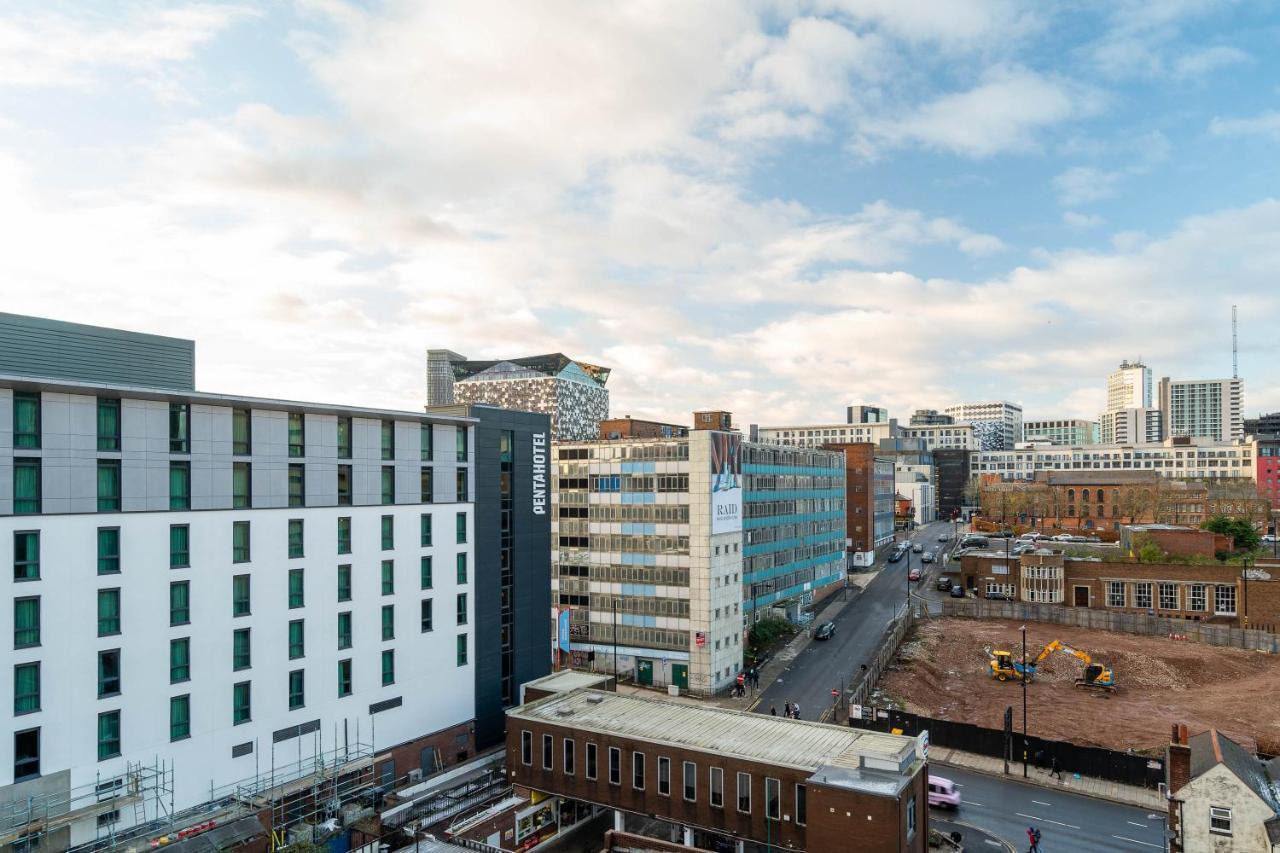 Maevela Apartments ☆ Pink Luxury Apartment With Balcony - Birmingham City Centre - 5 Min Walk From Bullring, Cube, Mailbox, New Street Station - Free Netflix & Wifi Zewnętrze zdjęcie