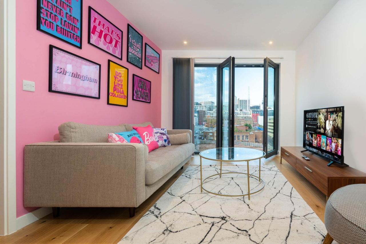 Maevela Apartments ☆ Pink Luxury Apartment With Balcony - Birmingham City Centre - 5 Min Walk From Bullring, Cube, Mailbox, New Street Station - Free Netflix & Wifi Zewnętrze zdjęcie